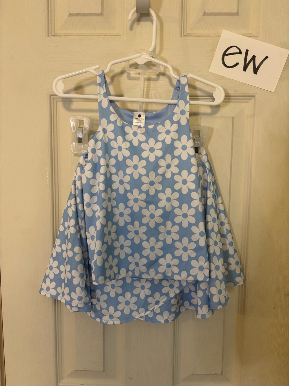 Yogalicious  Girls Blue & White Floral Tank Top & skirt 
Size M/10
#kids #floral